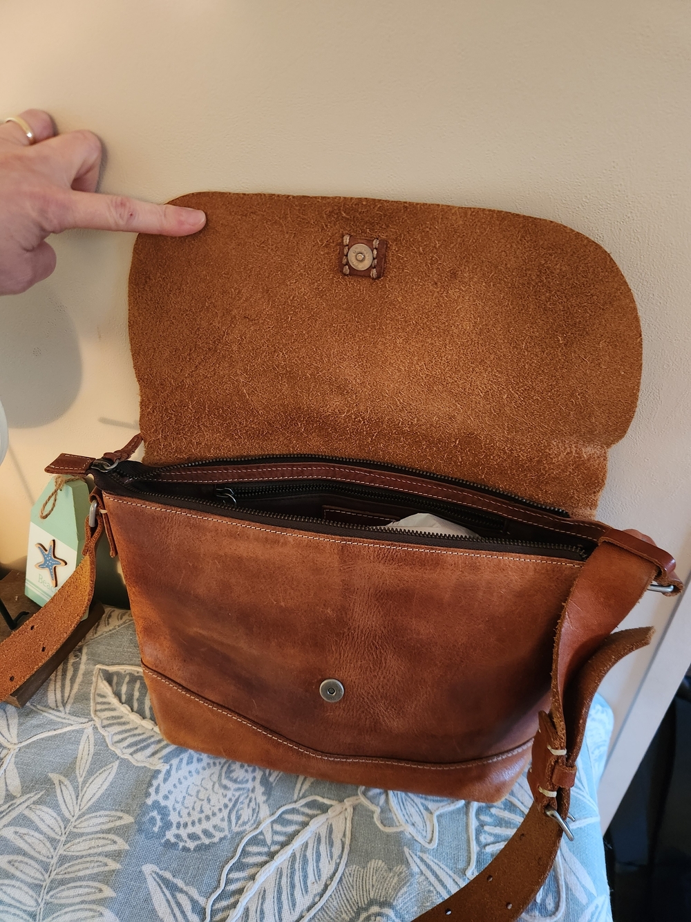 1203 Mano Fece Brown Leather Crossbody Bag - Picture 2 of 7